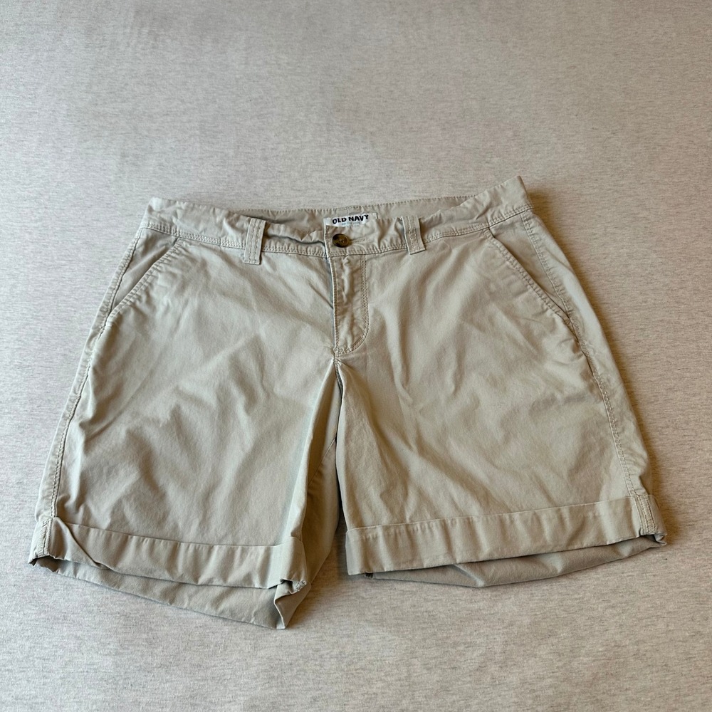 Old Navy Womens Khaki Chino‎ Shorts Size 8 Tan Mid Rise Cuffed Cotton Stretch